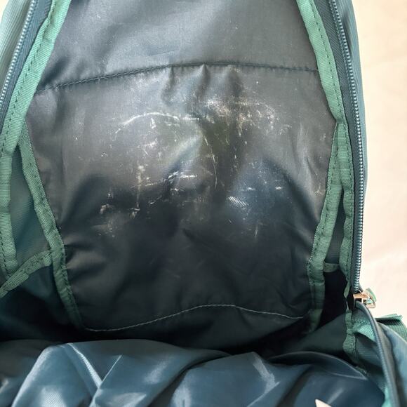 Embark 14 L Hydration Backpack Padded Shoulder Straps Turquoise Teal *Read* - Picture 12 of 16